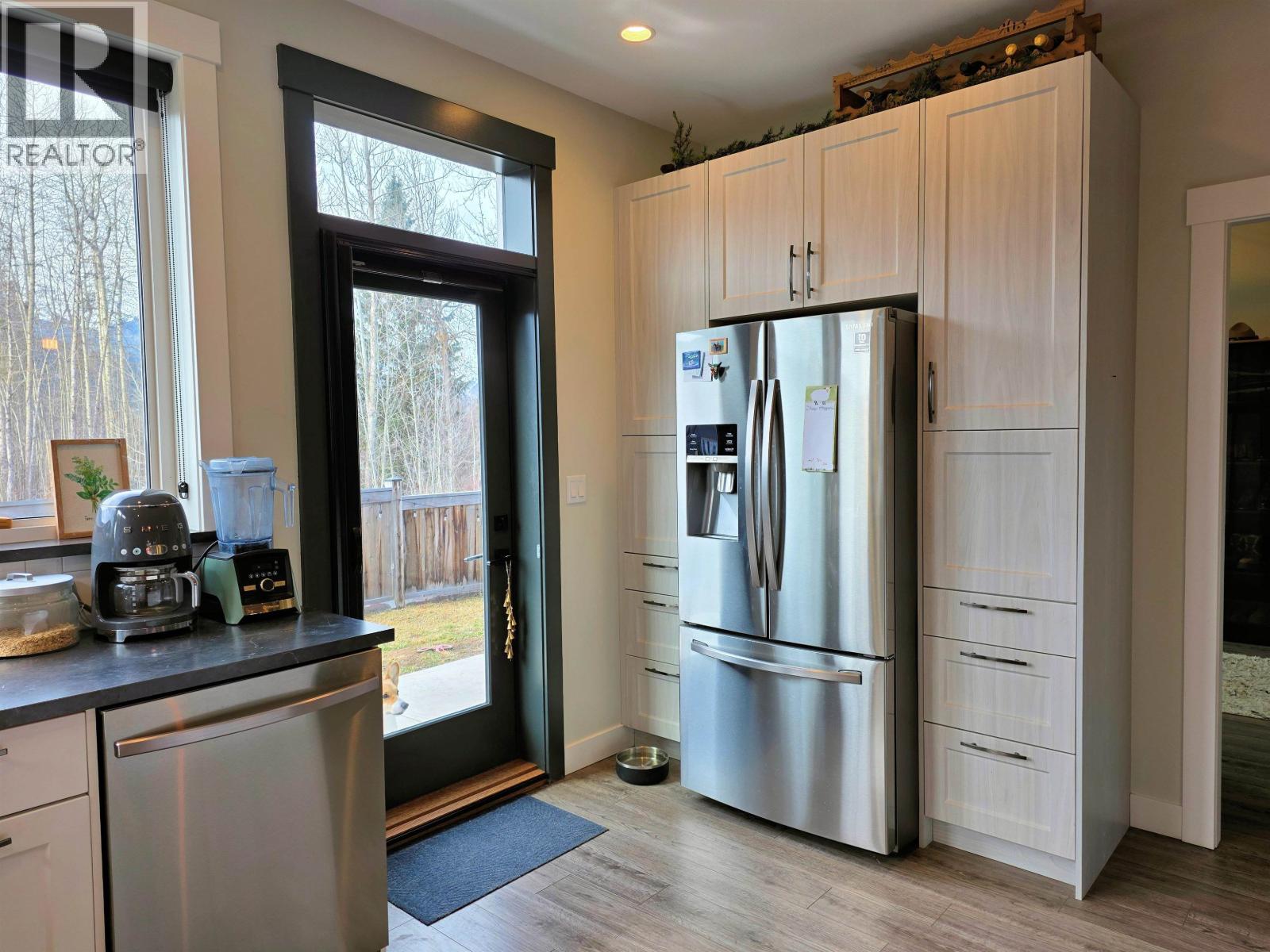 #6-1141 AMBLESIDE Avenue, Smithers