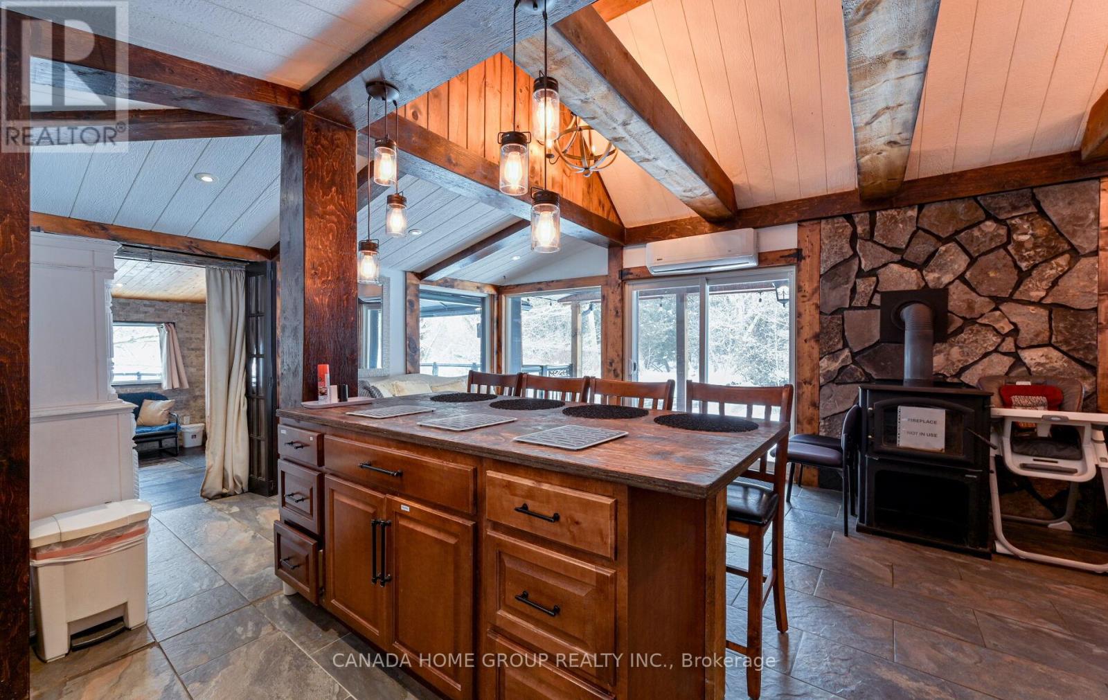 Single Family House Bungalow for Sale in  MCLAUGHLIN ROAD Caledon (Inglewood) 