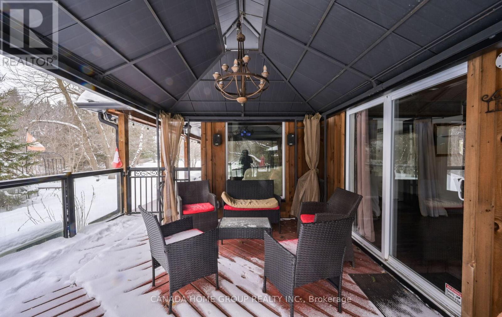 Single Family House Bungalow for Sale in  MCLAUGHLIN ROAD Caledon (Inglewood) 