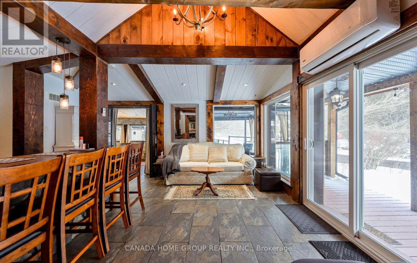 Single Family House Bungalow for Sale in  MCLAUGHLIN ROAD Caledon (Inglewood) 