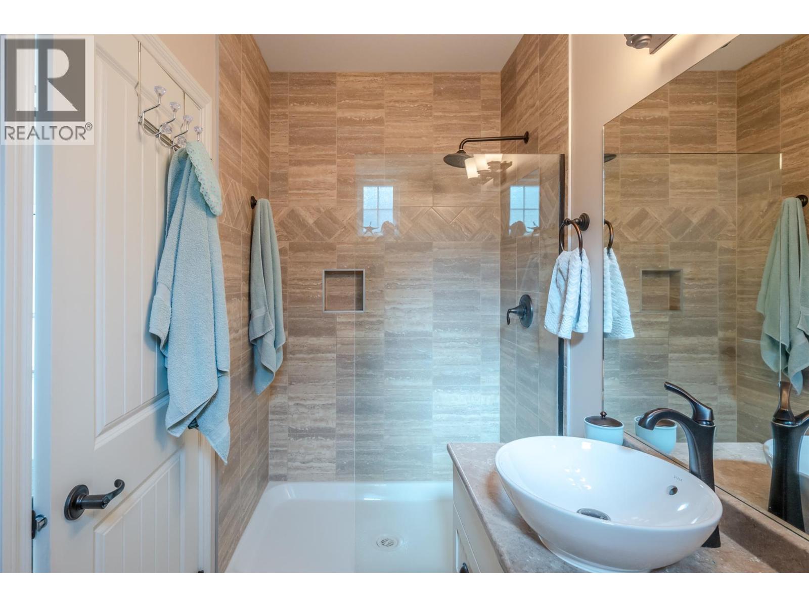 2450 Radio Tower Road Unit# 126, Oliver