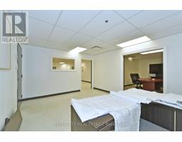 Bsmt - 6 Ronrose Drive, Vaughan, ON L4K4R3 Photo 8