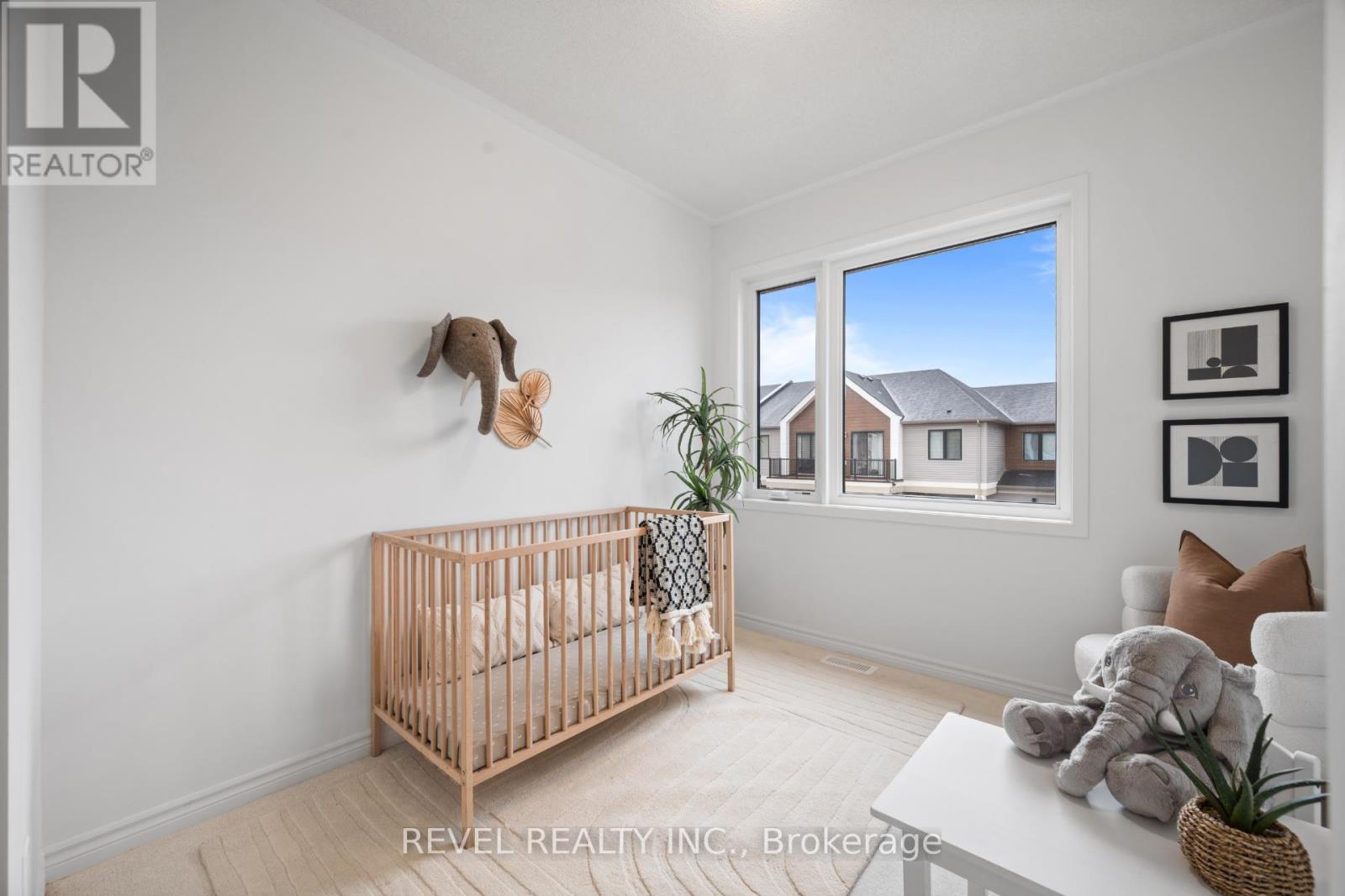 1387 HEARNS PLACE - 29