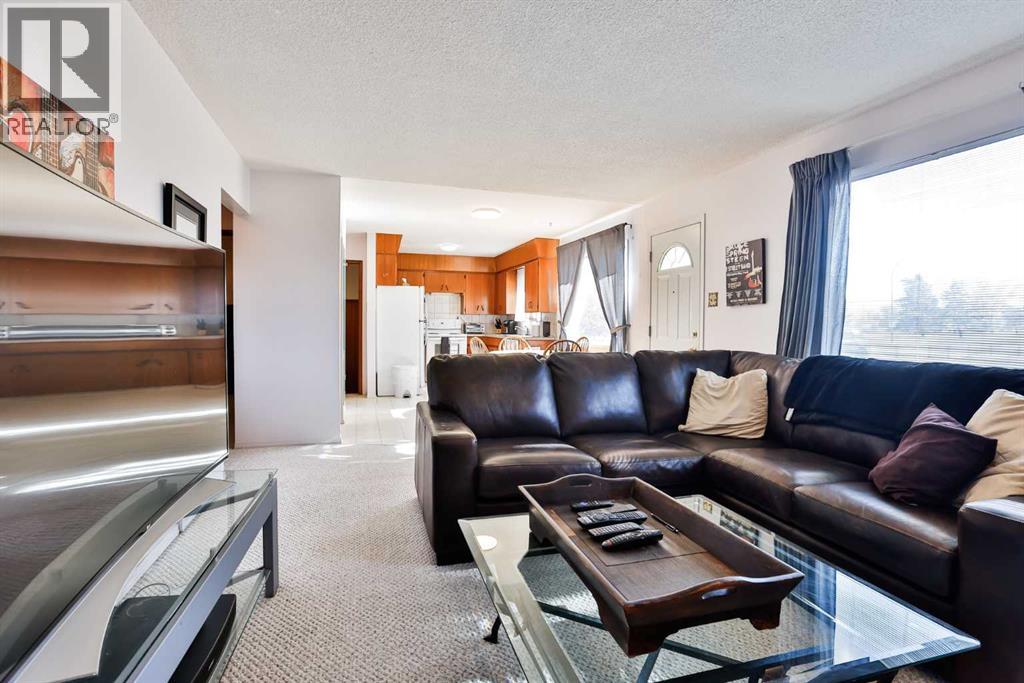 
          2727 7a Avenue North
            <br/>
            <span>Lethbridge</span>
            , 
            <span>AB</span>
             <span>T1H1A5</span>
         - Photo 14