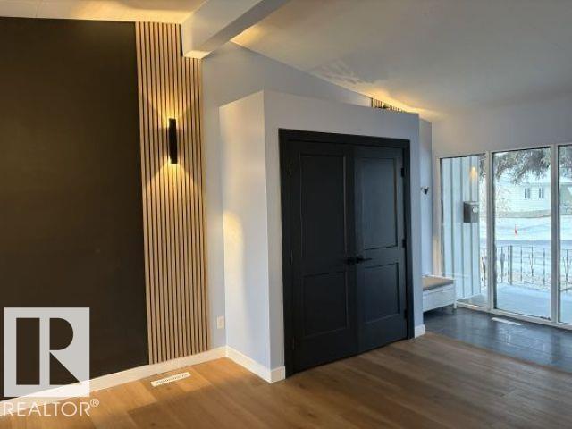 6808 95 AV NW, Edmonton