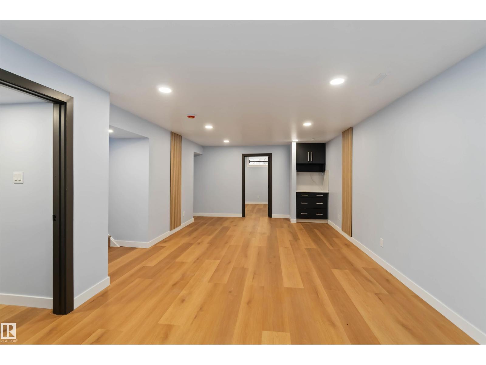 6808 95 AV NW, Edmonton