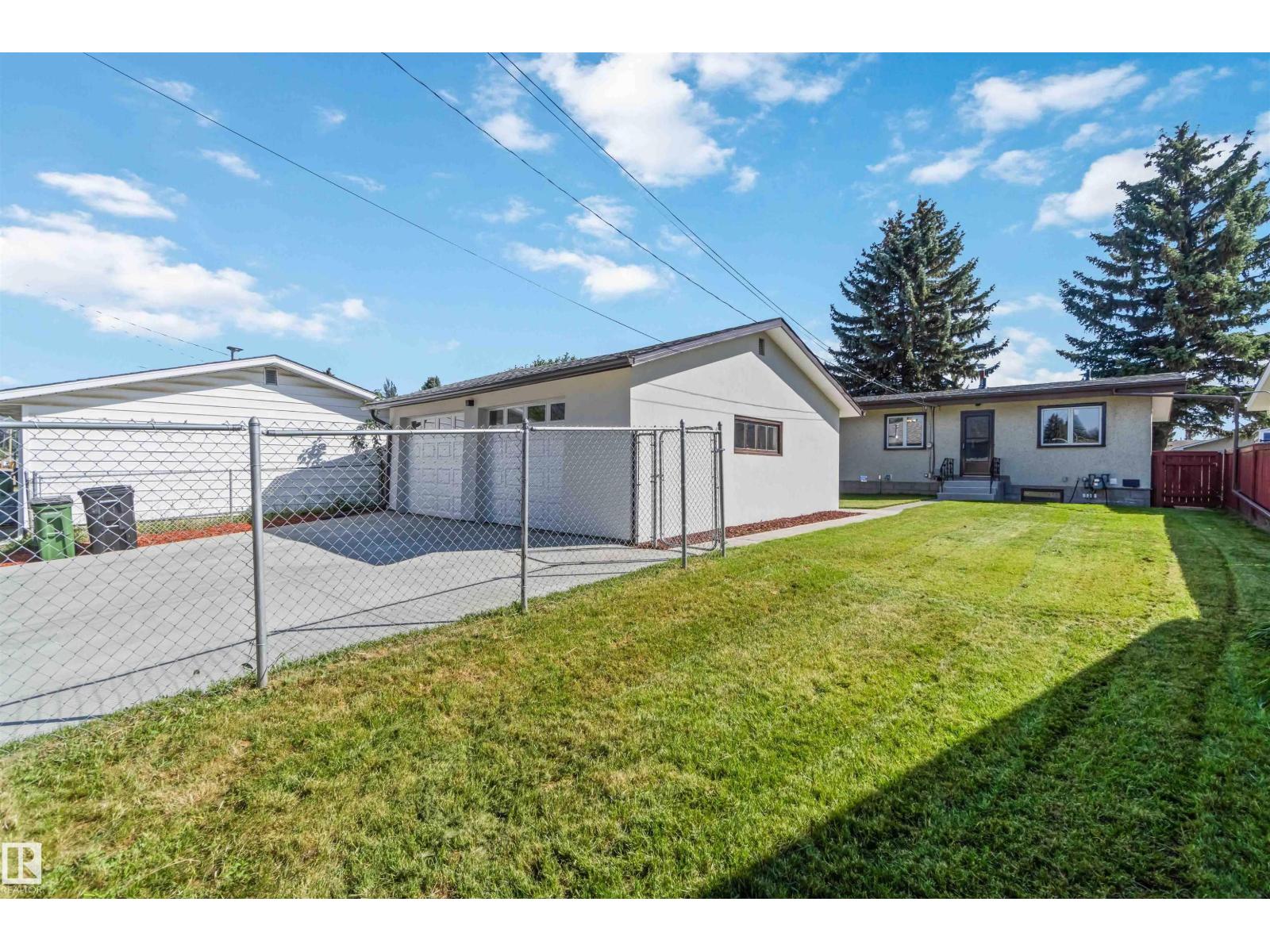 6808 95 AV NW, Edmonton