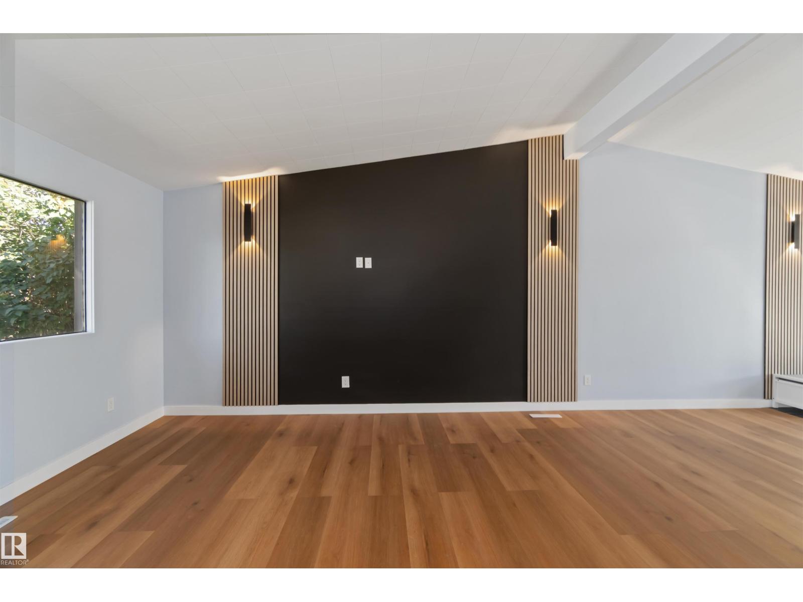 6808 95 AV NW, Edmonton