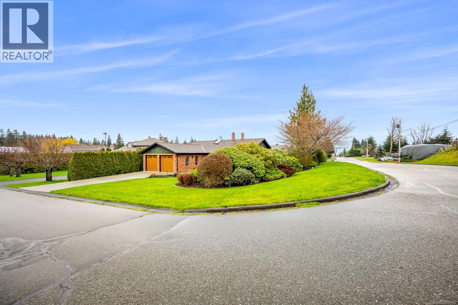 1891 WHISTLER WAY - Image 3