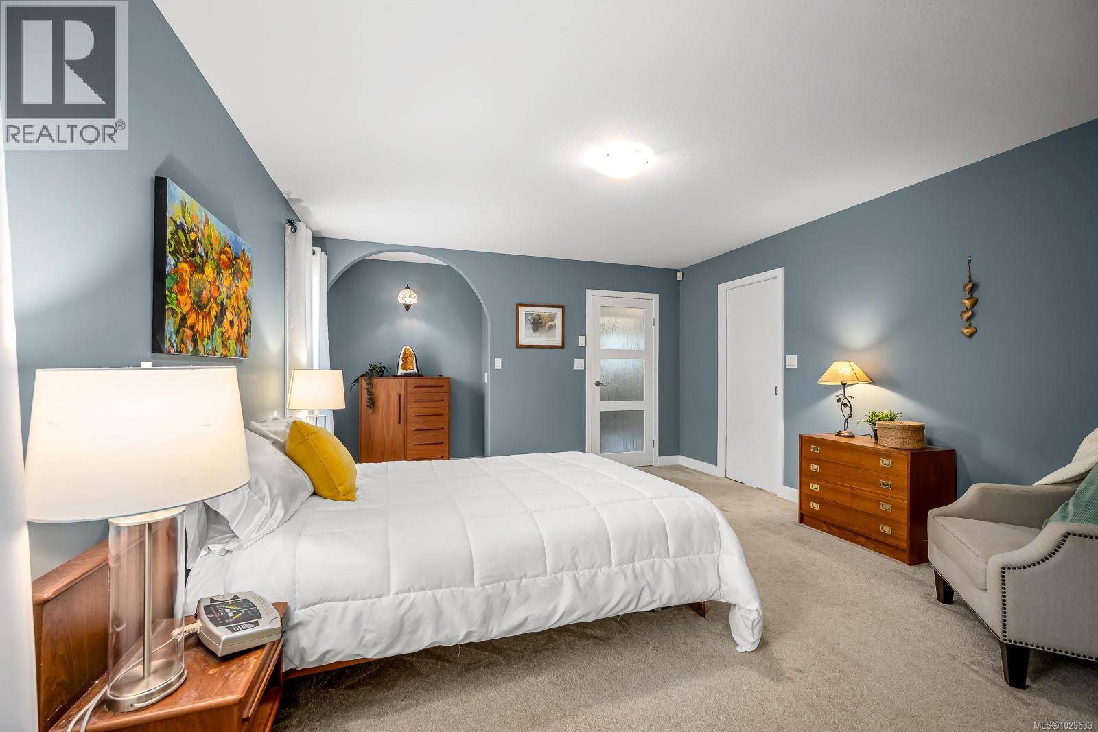 1891 WHISTLER WAY - 34