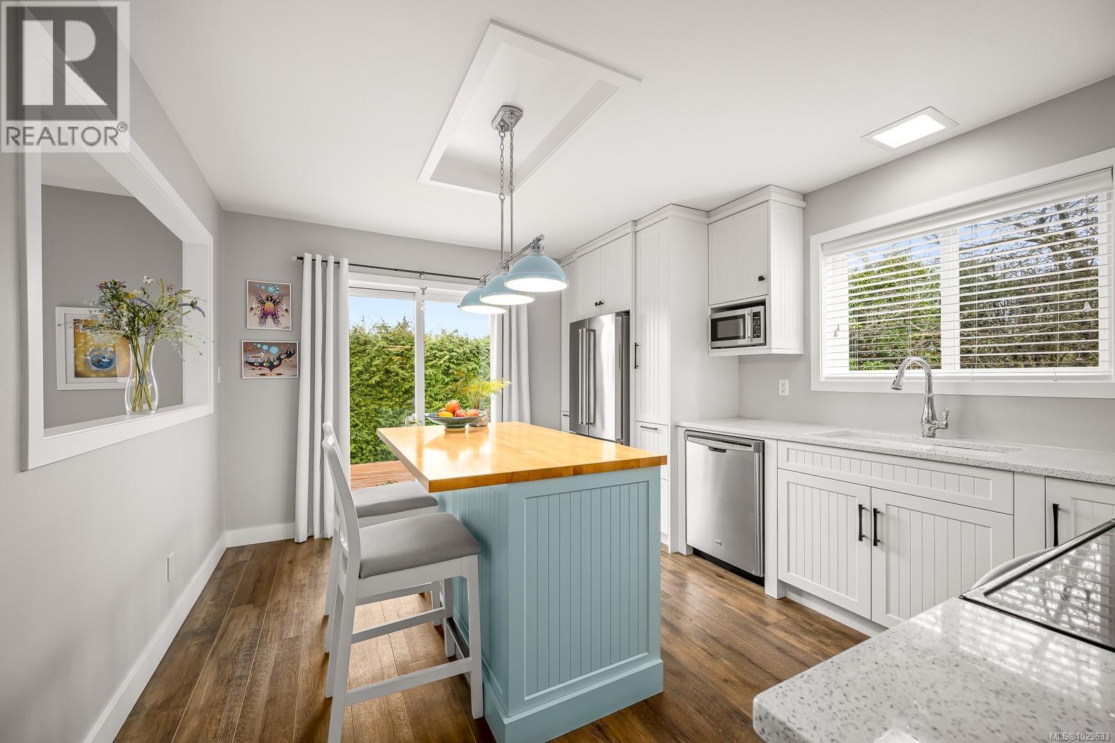 1891 WHISTLER WAY - 8