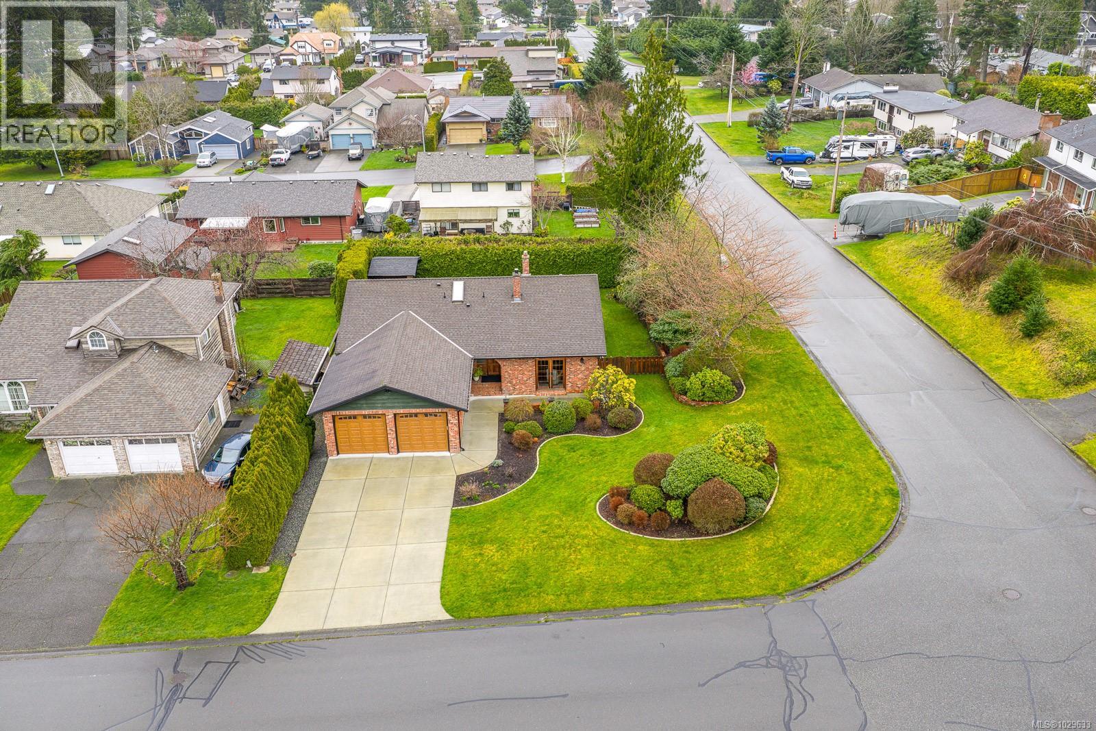 1891 WHISTLER WAY - 54