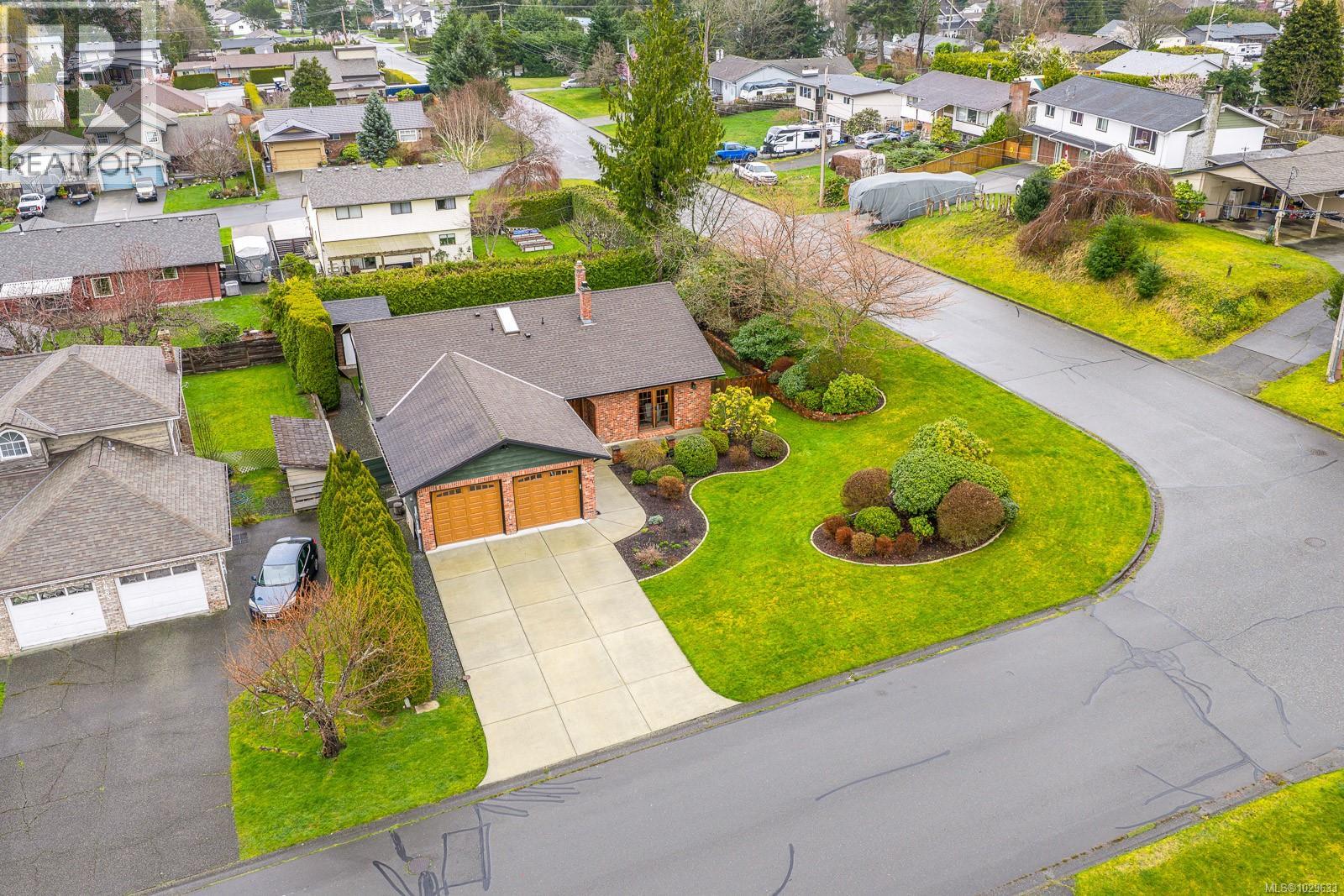 1891 WHISTLER WAY - 53