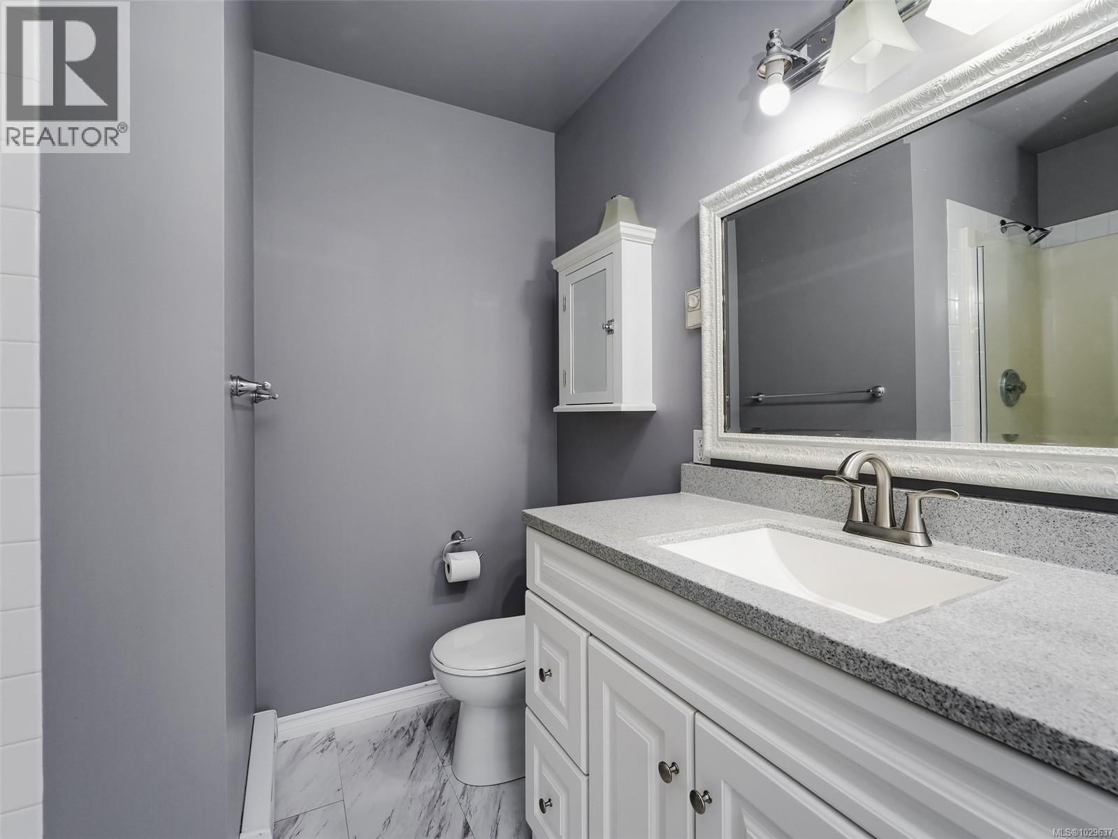 3525 HIDDEN OAKS CRES - 13