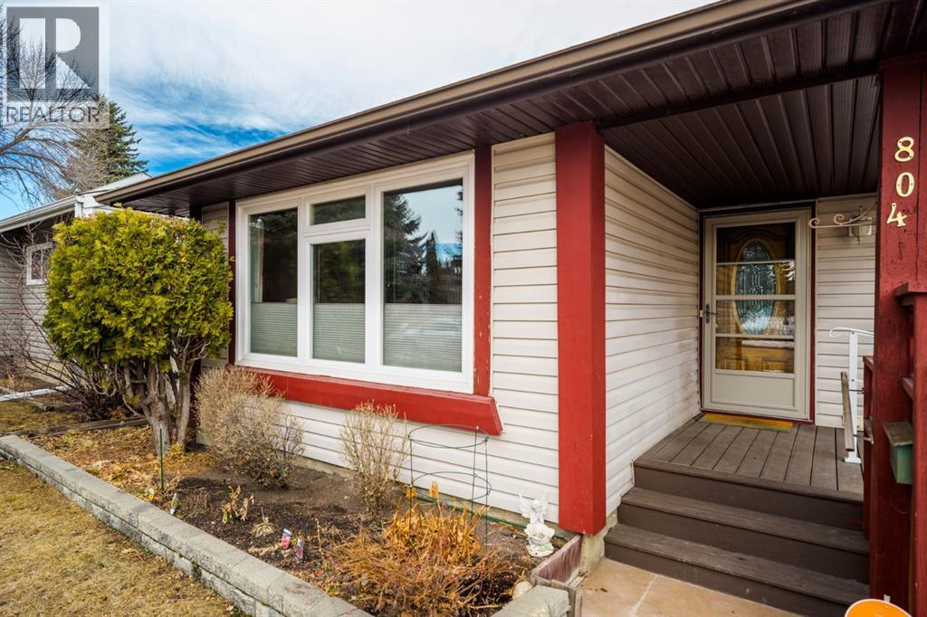 Single Family House Bungalow for Sale in  Queensland Drive SE Queensland Calgary 