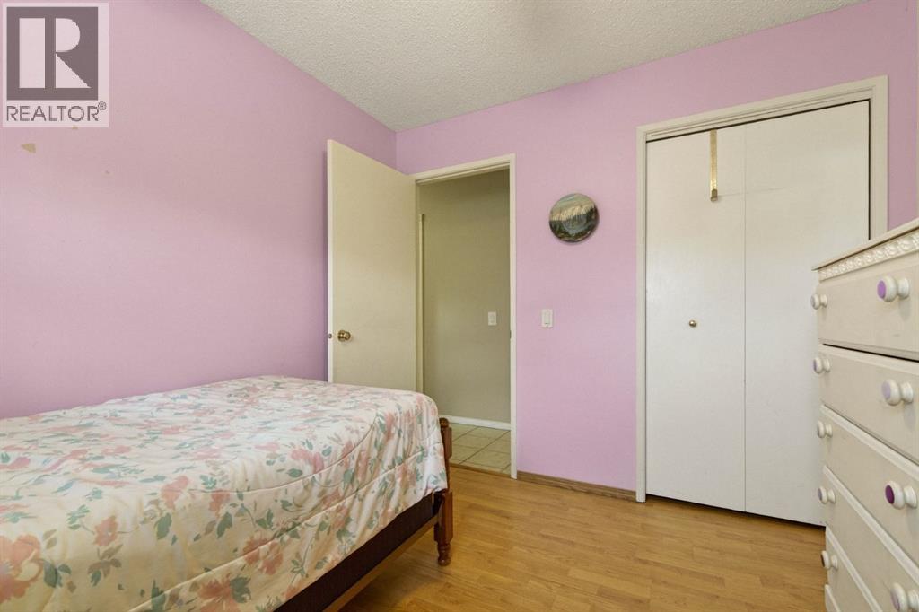 Single Family House Bungalow for Sale in  Queensland Drive SE Queensland Calgary 