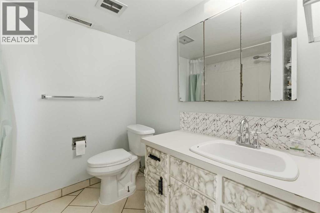 Single Family House Bi-level for Sale in   Street SE Forest Lawn Calgary 