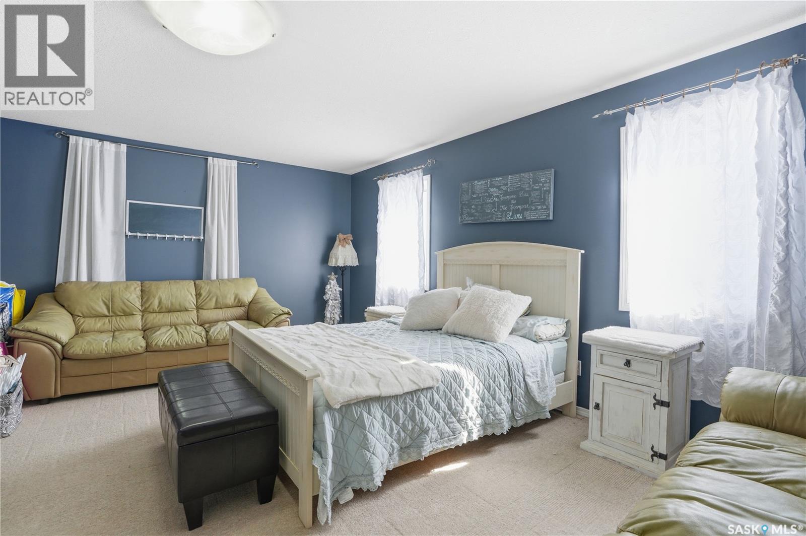 Single Family House for Sale in   Keevil CRESCENT Saskatoon 