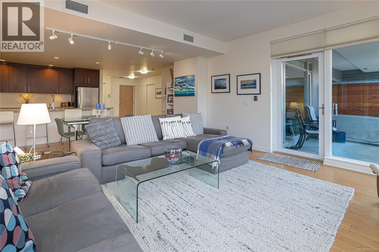 GA3 373 Tyee Road, Victoria