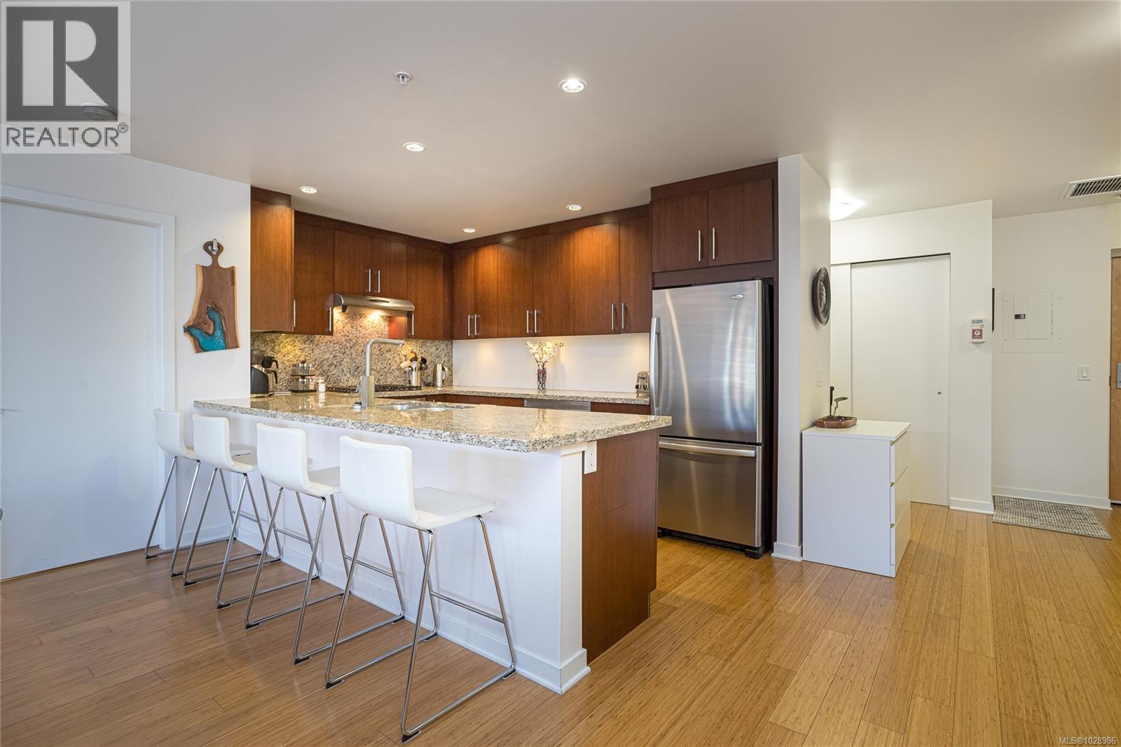 GA3 373 Tyee Road, Victoria