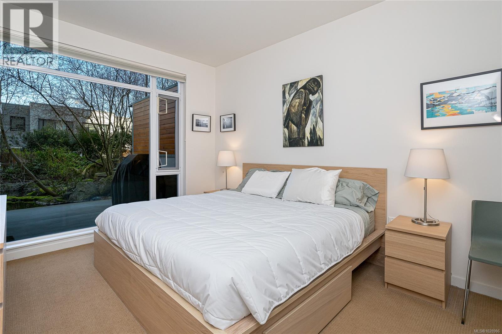 GA3 373 Tyee Road, Victoria