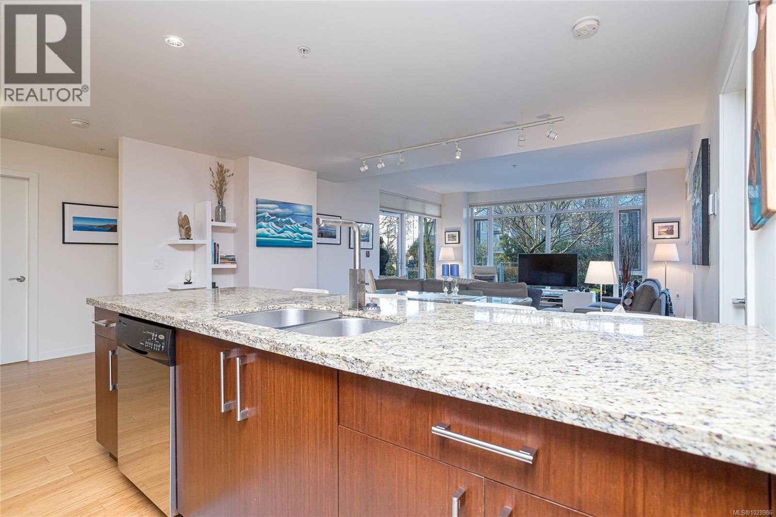 GA3 373 Tyee Road, Victoria