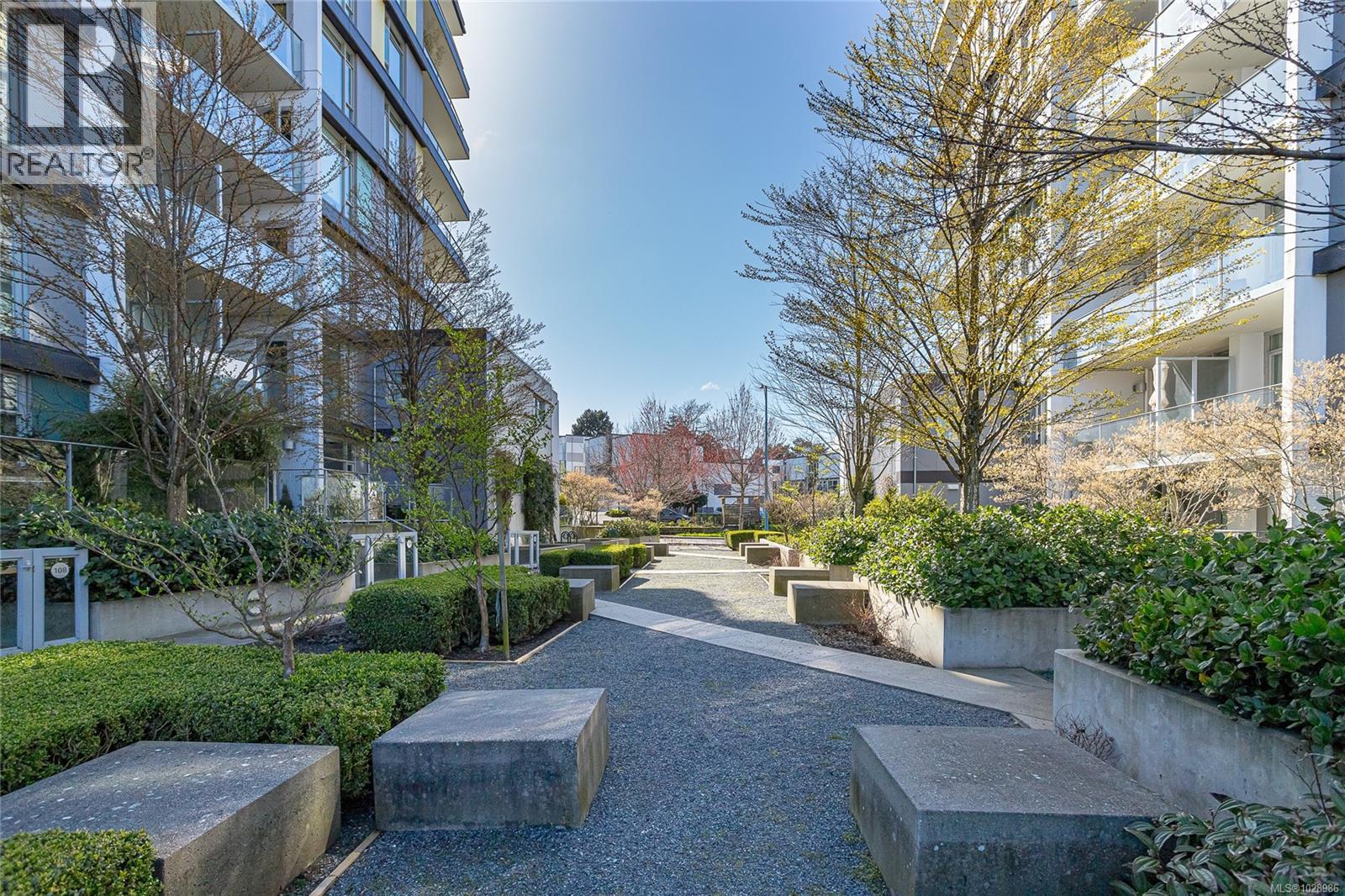 GA3 373 Tyee Road, Victoria