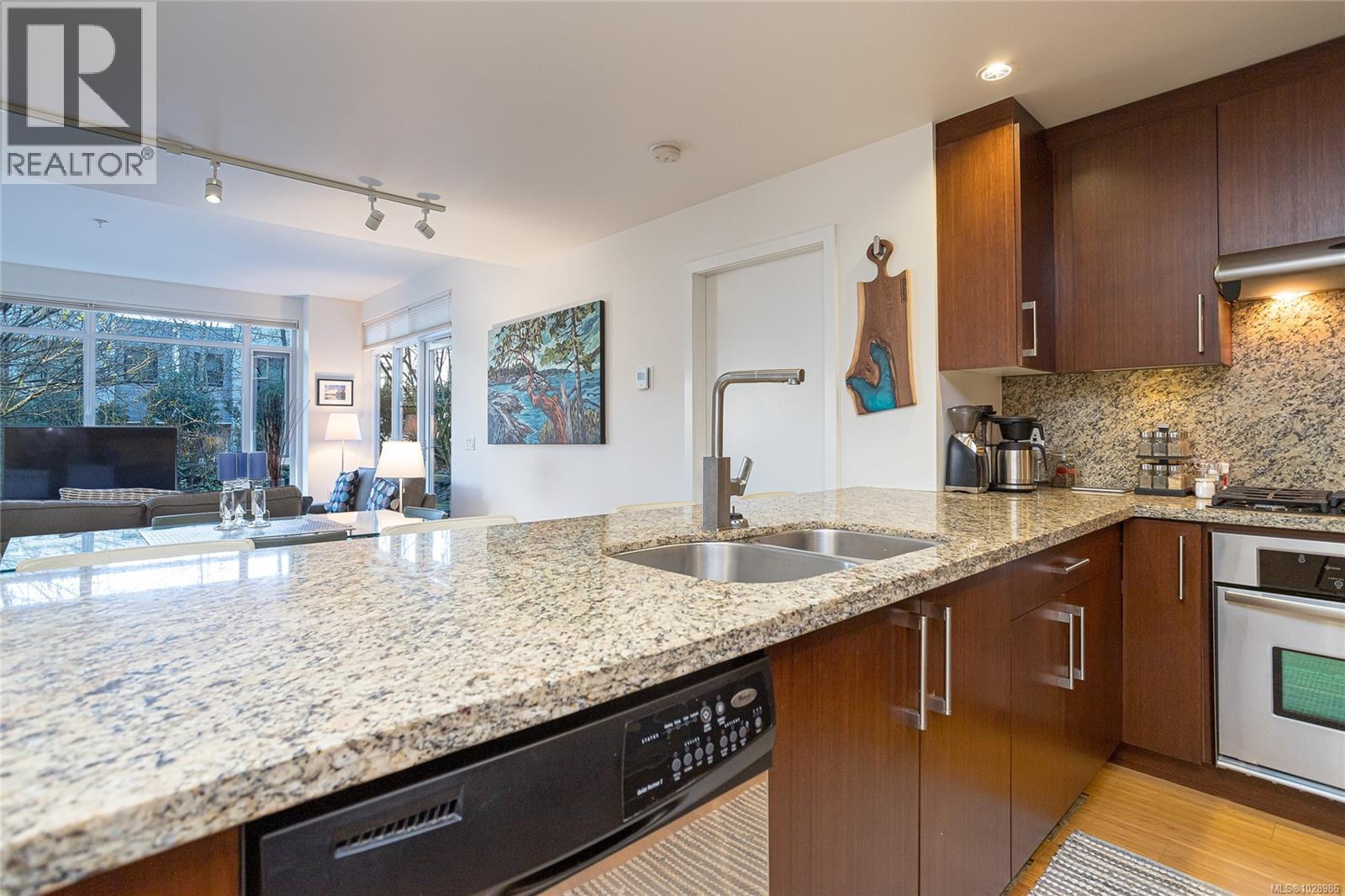 GA3 373 Tyee Road, Victoria