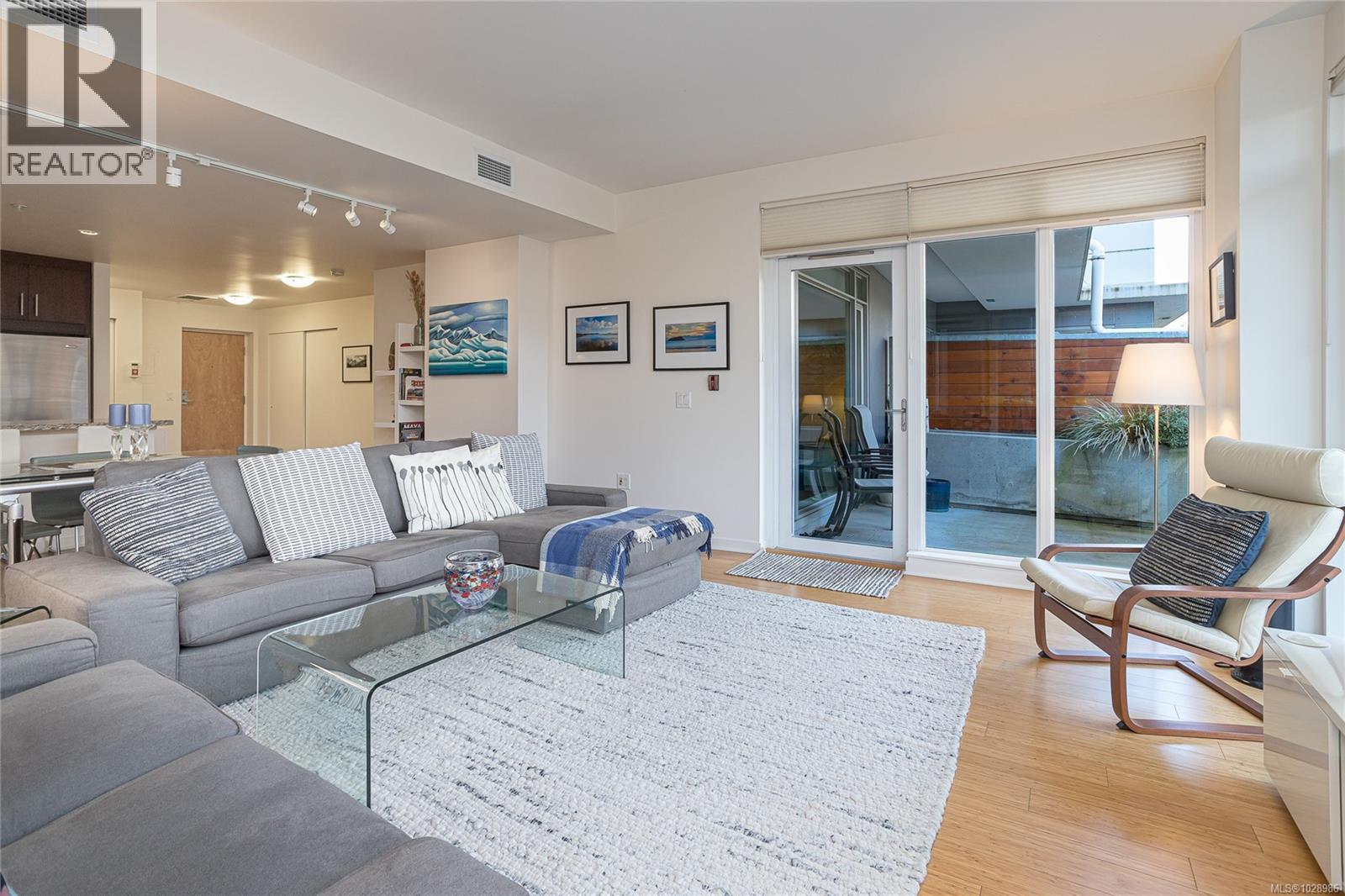 GA3 373 Tyee Road, Victoria