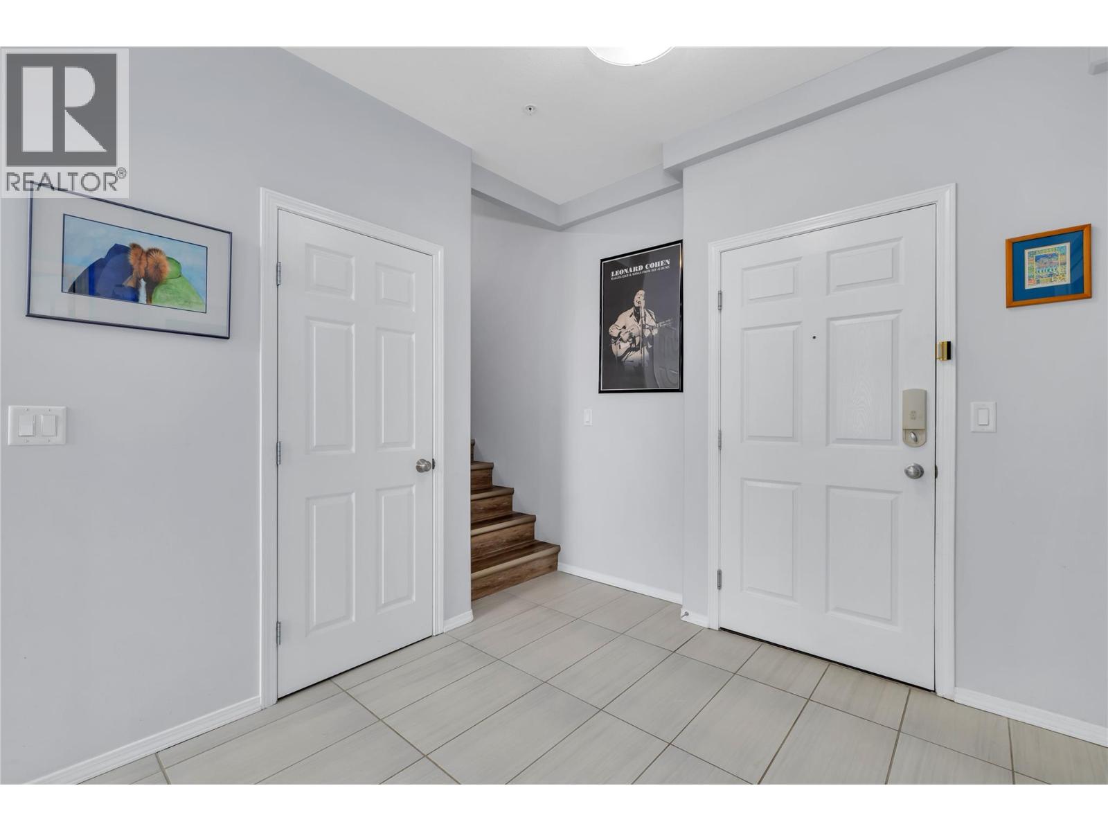 #635 1088 Sunset Drive - 33