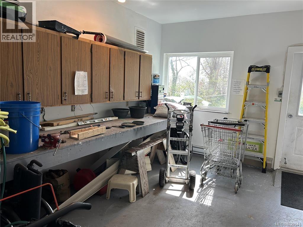 #204 615 ALDER ST - 19