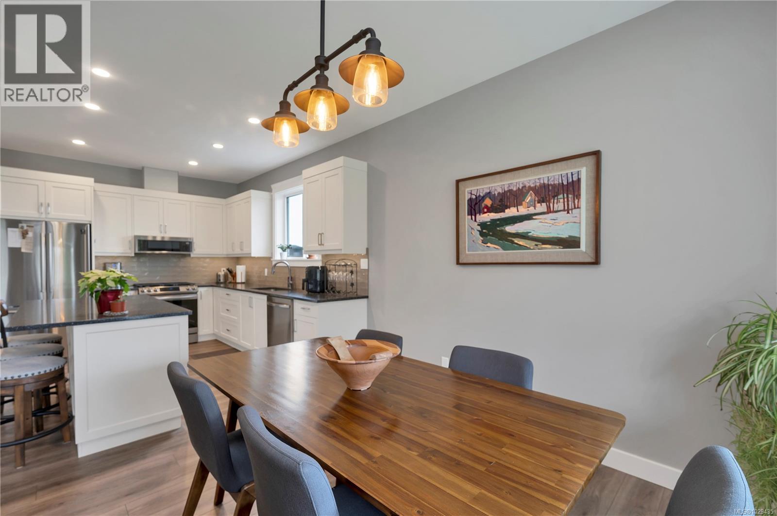 #9 2161 EVERGREEN RD - 14