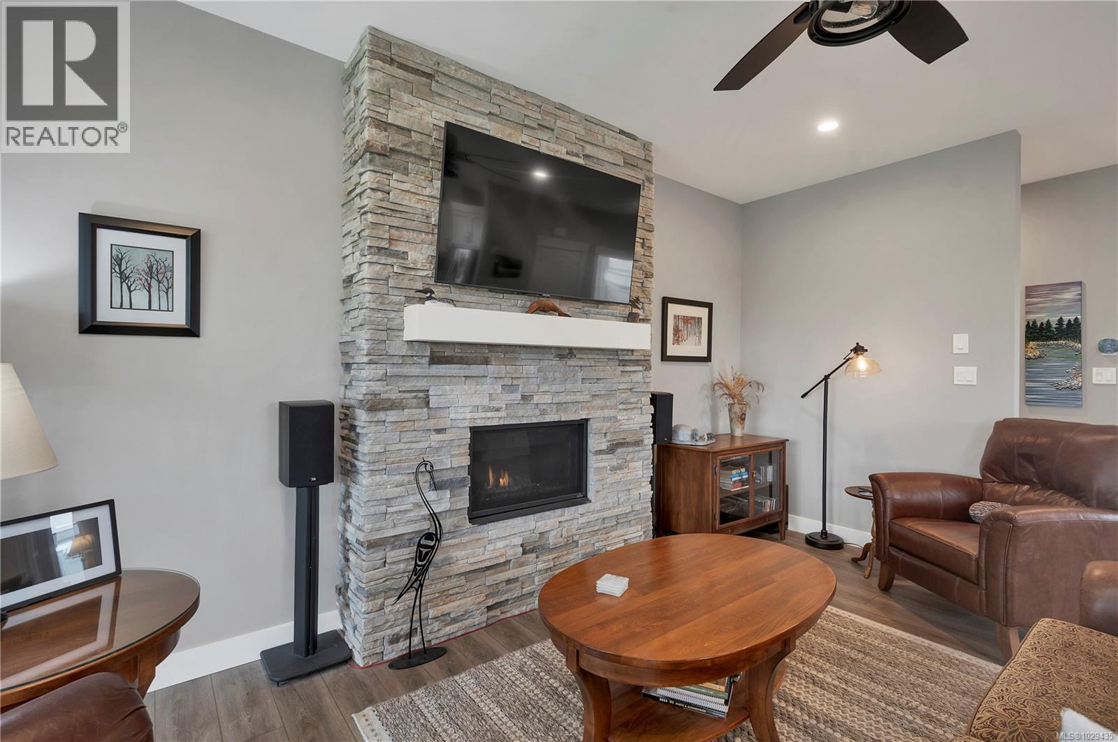 #9 2161 EVERGREEN RD - 17