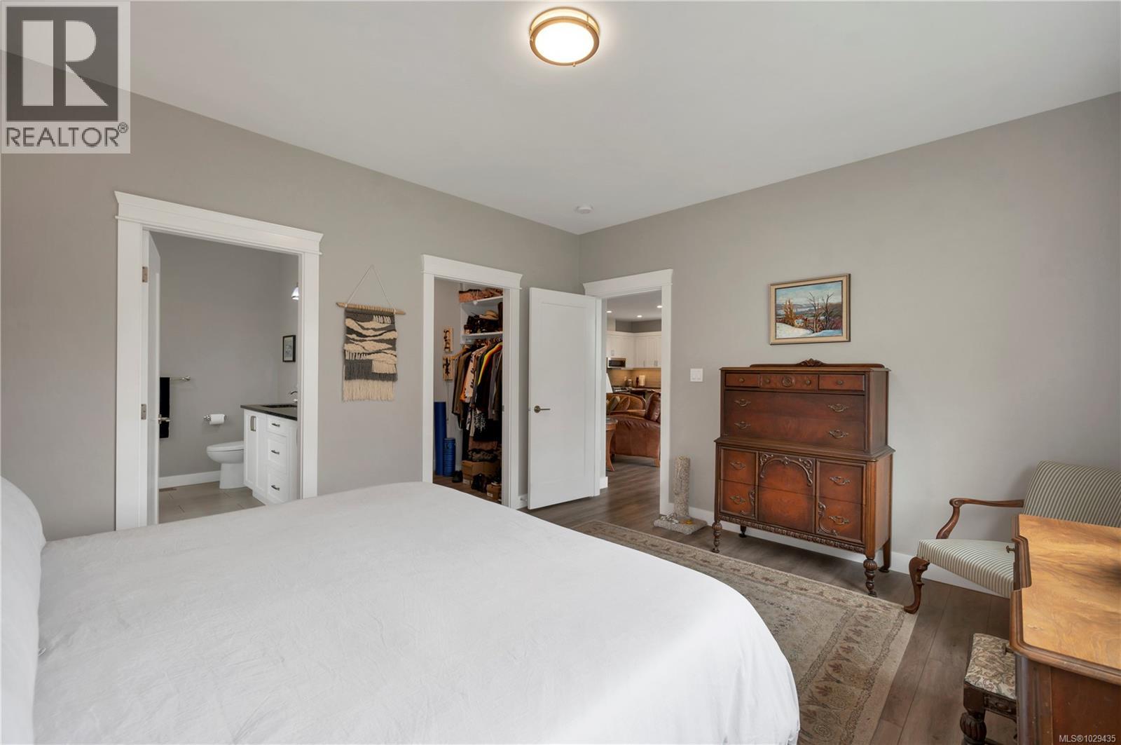#9 2161 Evergreen Rd - 26