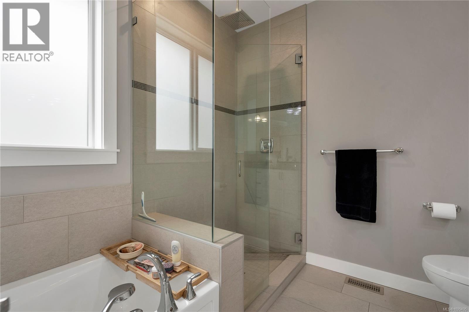 #9 2161 EVERGREEN RD - 29