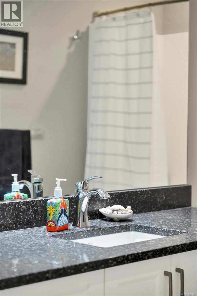 #9 2161 EVERGREEN RD - 41