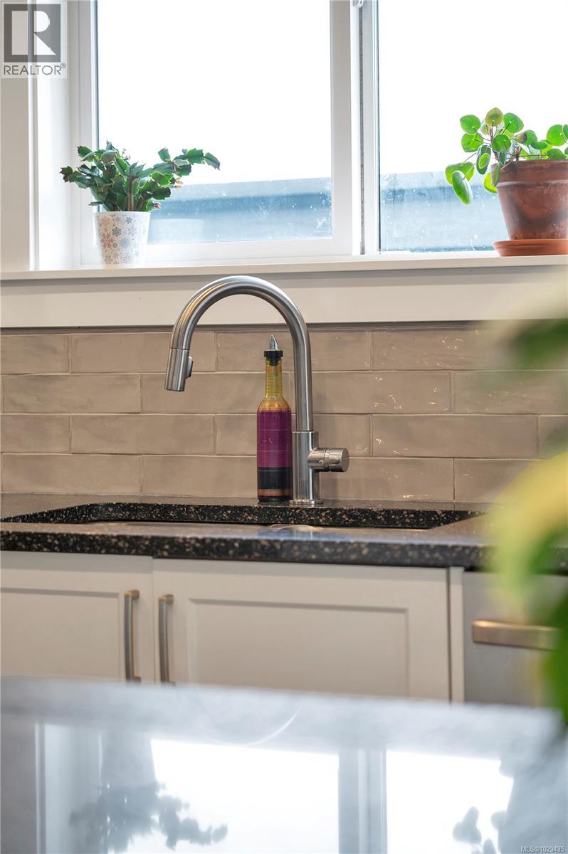 #9 2161 EVERGREEN RD - 9