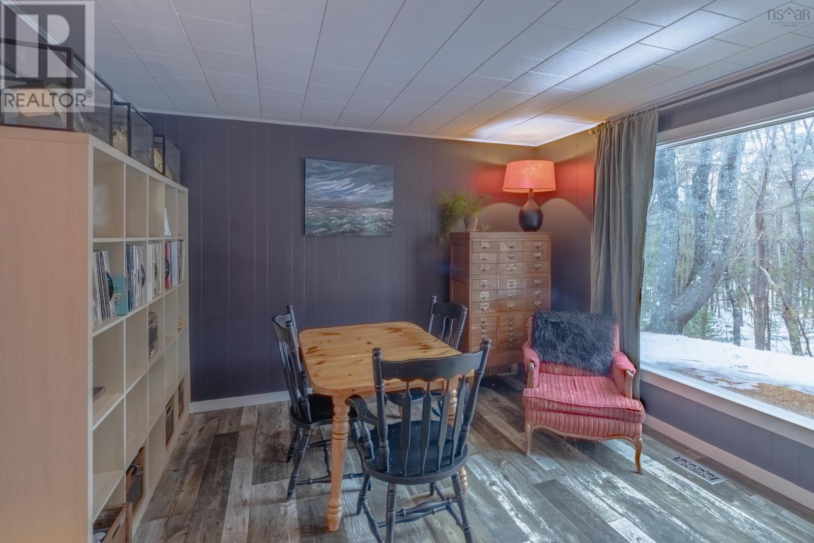 Property 26 of 28 of 109 Ohio Road