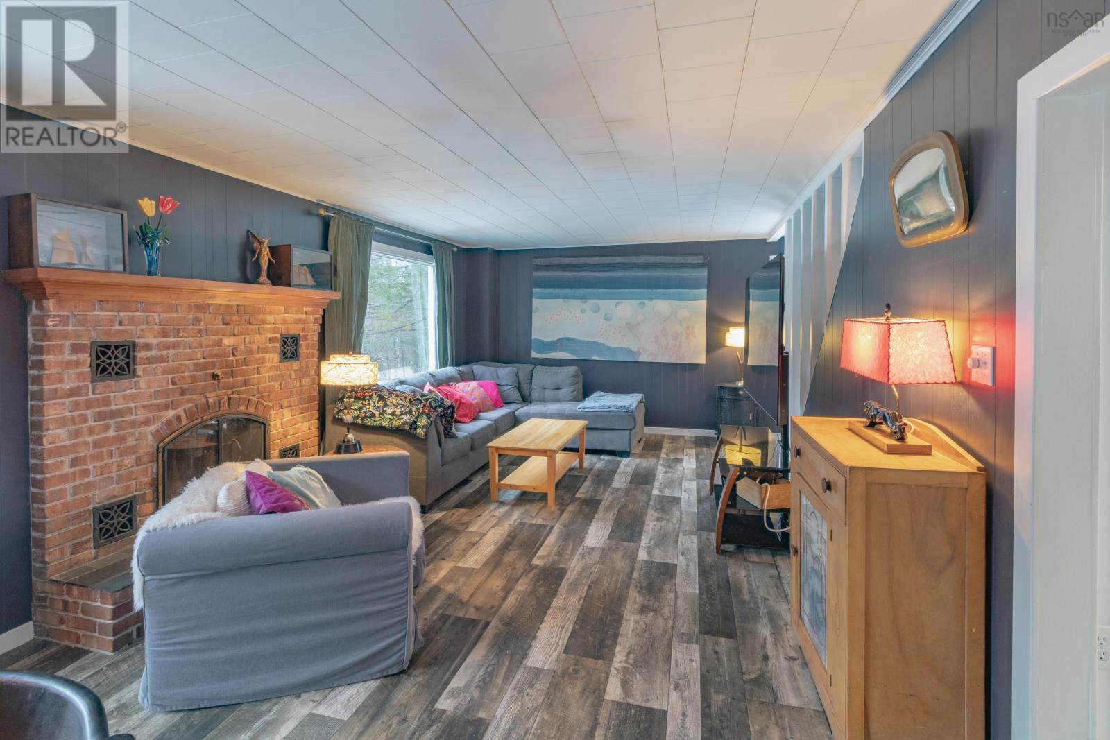 Property 25 of 28 of 109 Ohio Road