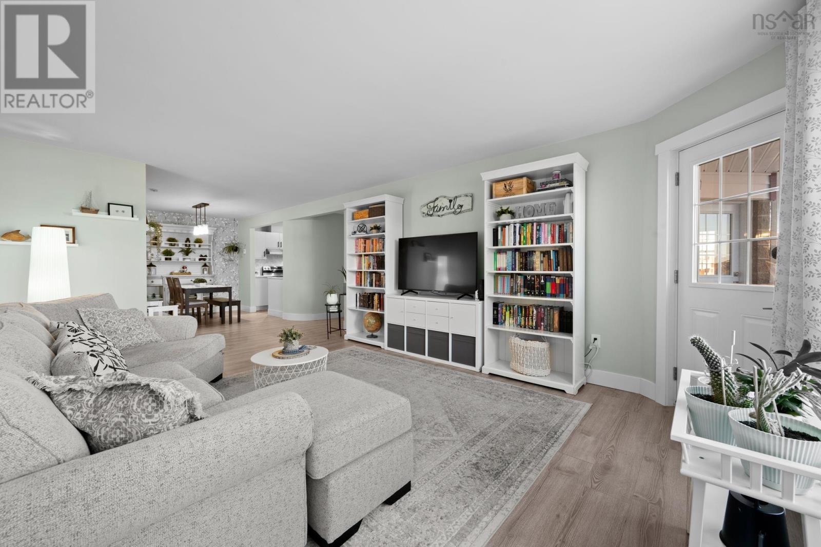 Property 2 of 20 of 614 92 Moirs Mill Road