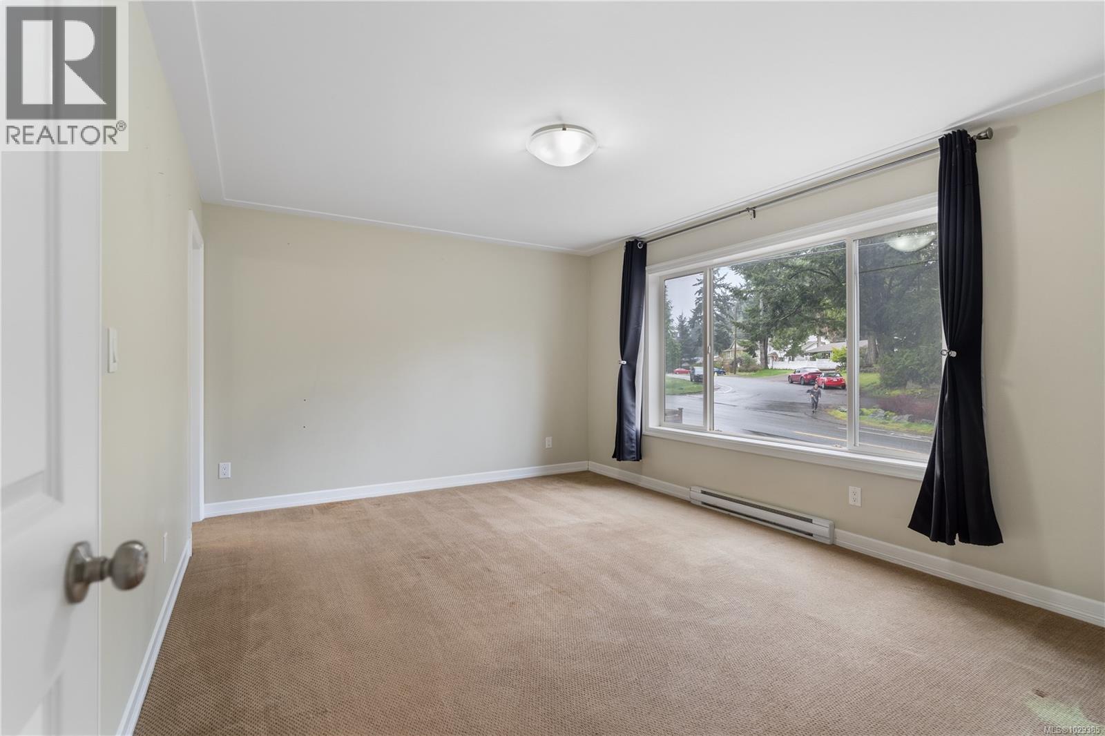 1076 JENKINS AVE - 20