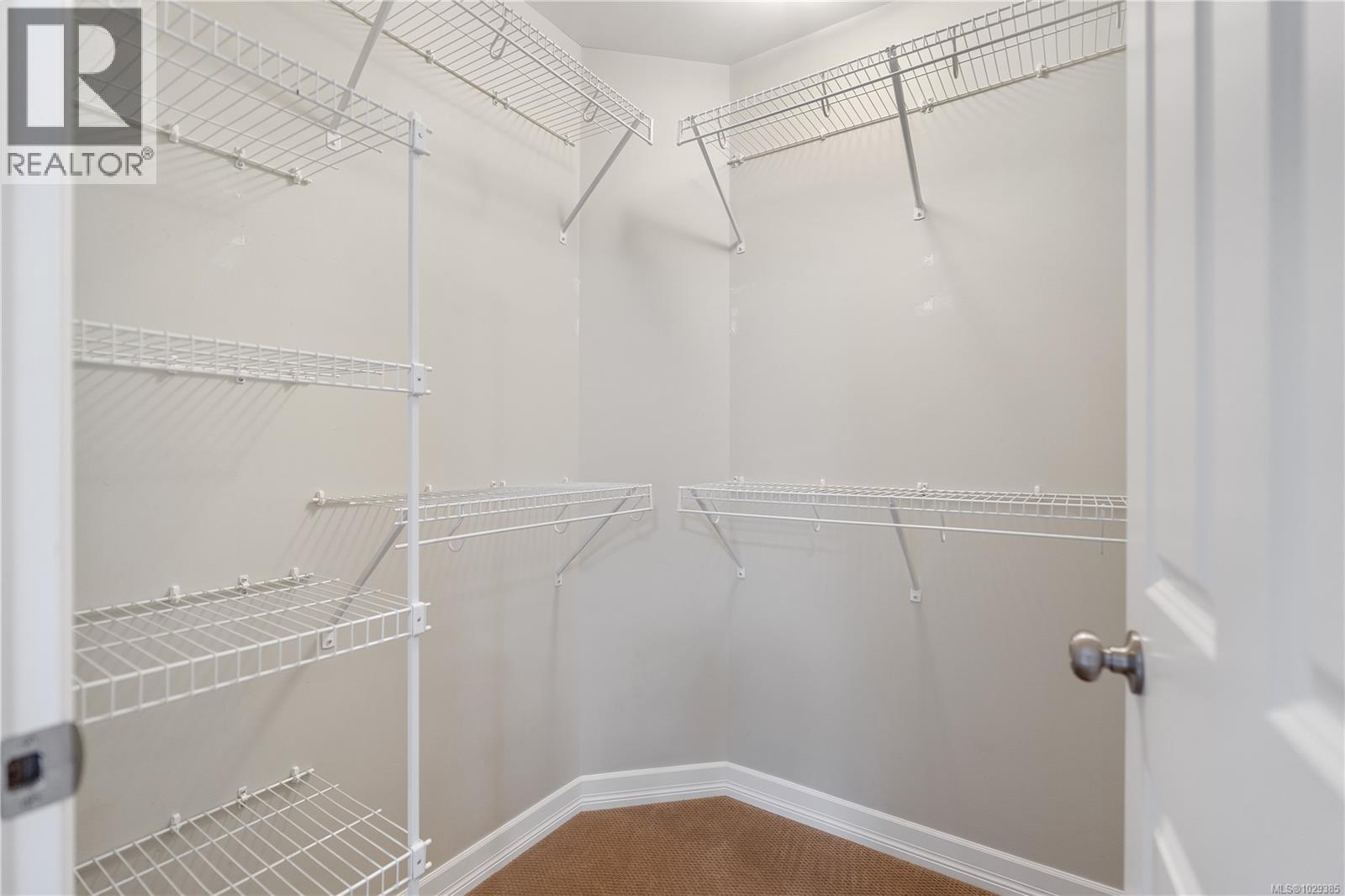 1076 JENKINS AVE - 22