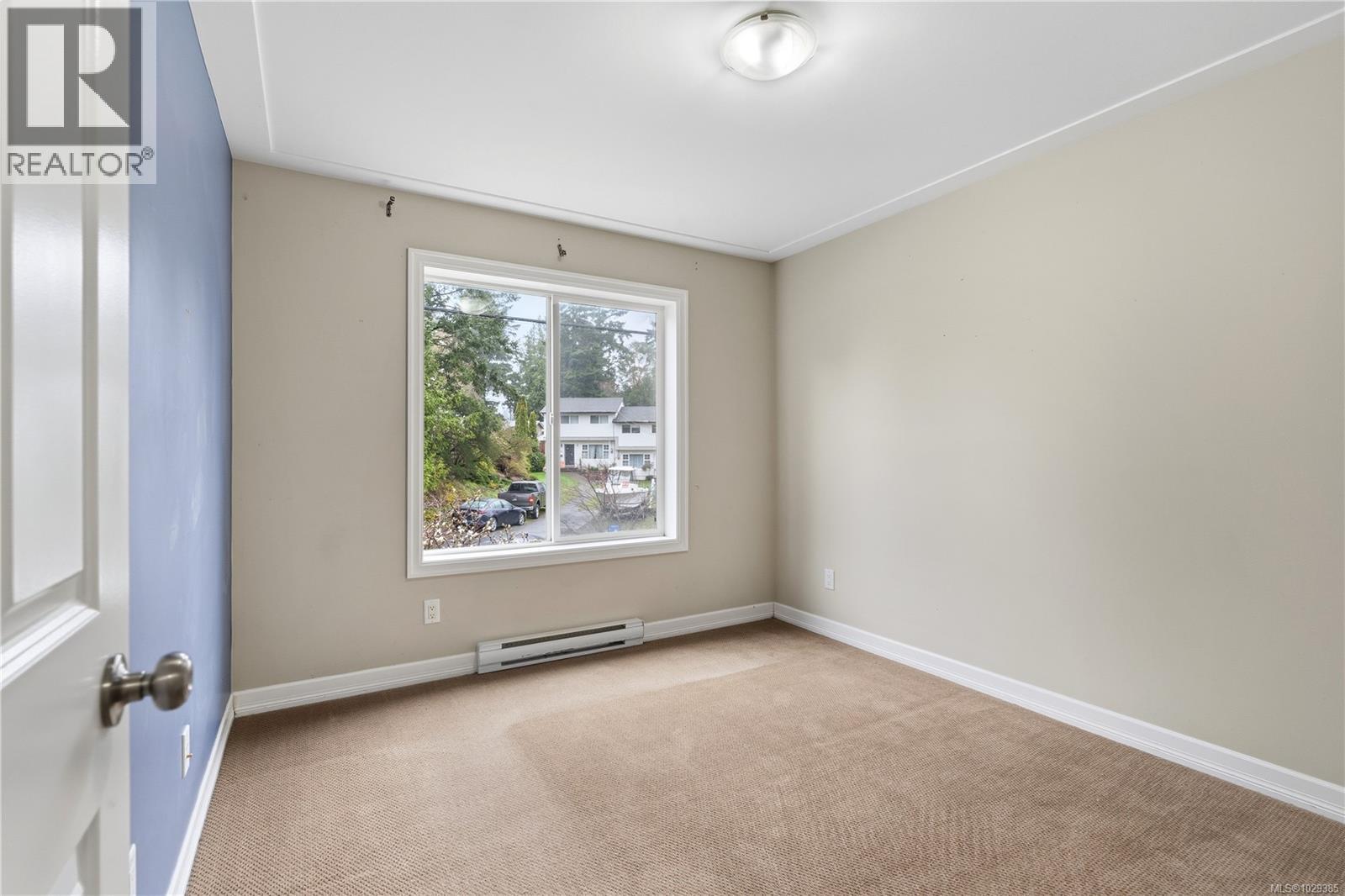 1076 JENKINS AVE - 24