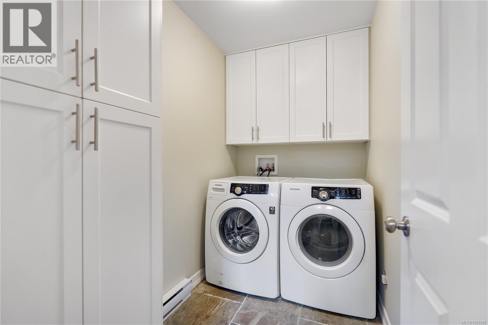 1076 JENKINS AVE - 28