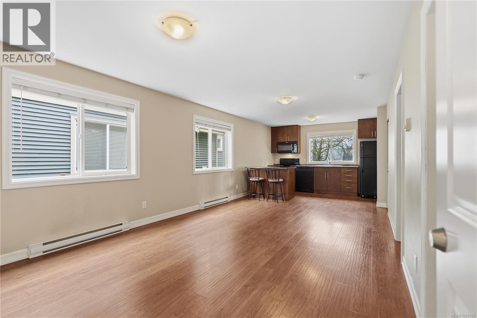 1076 JENKINS AVE - 34