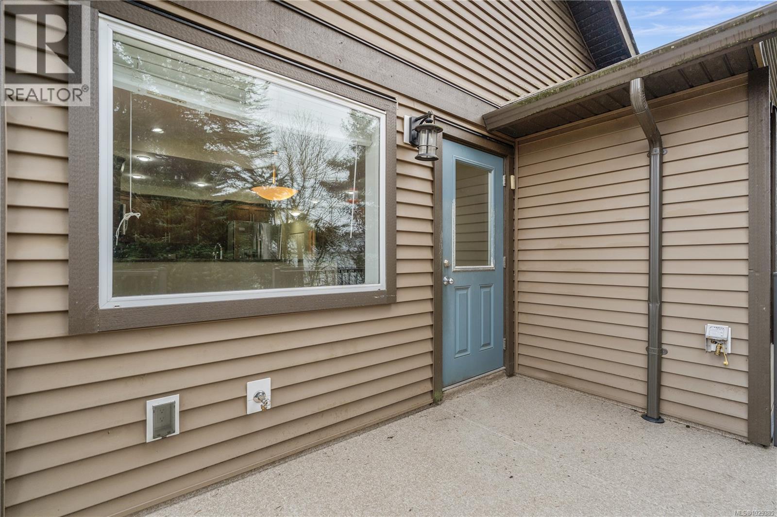 1076 JENKINS AVE - 40