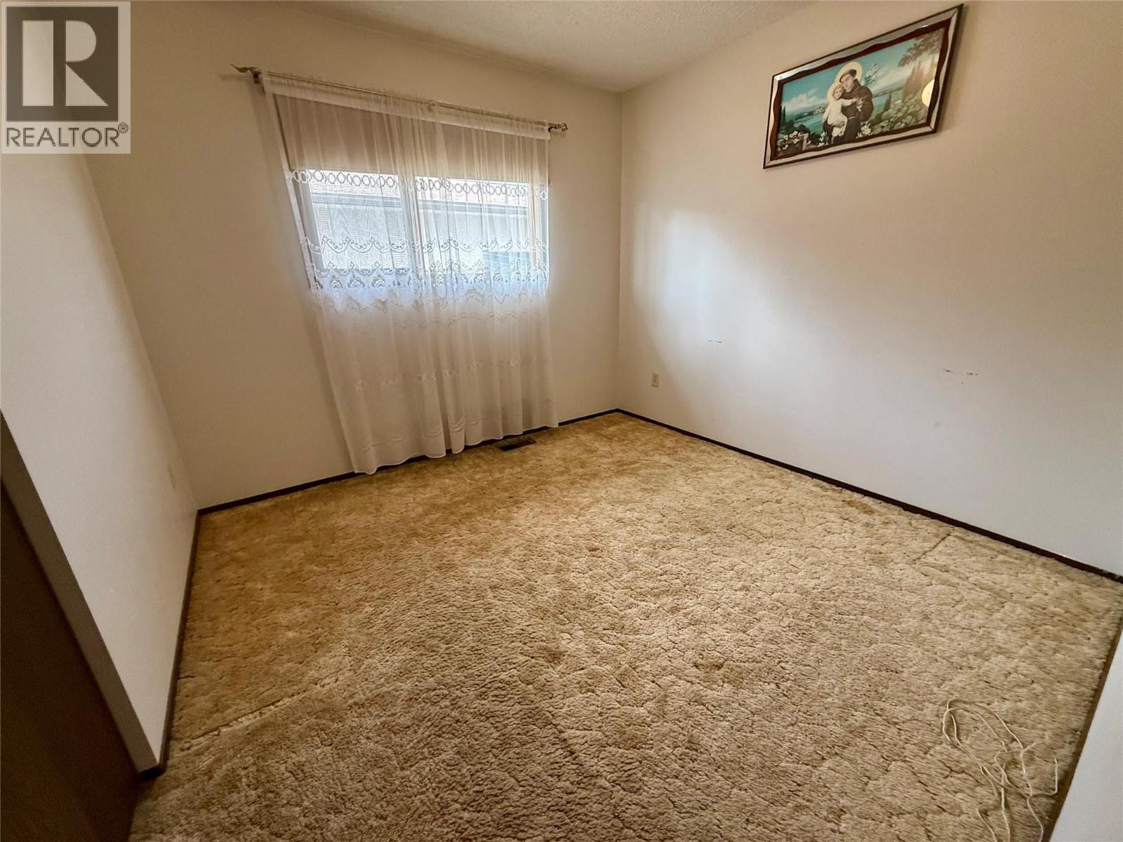 502 5th Avenue, Castlegar