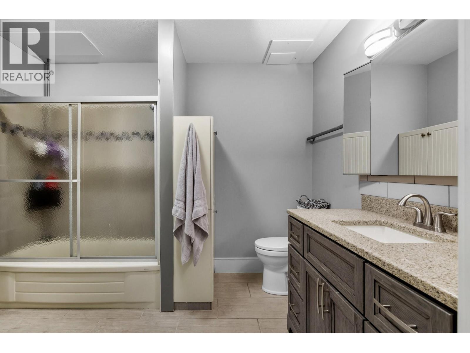 6555 Sherburn Road, Peachland