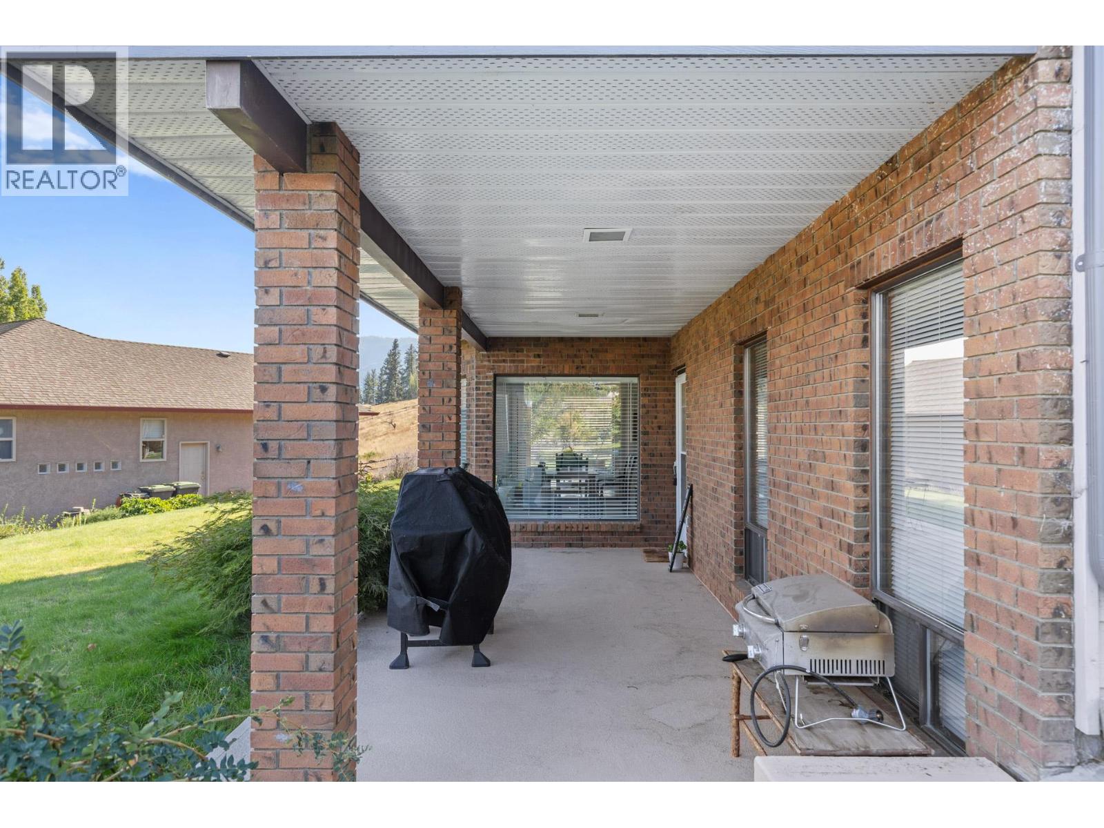 6555 Sherburn Road, Peachland