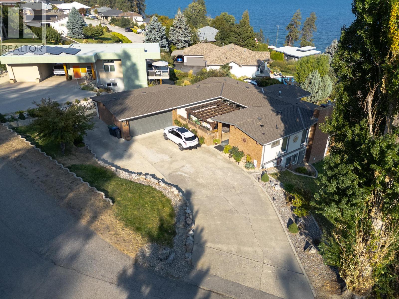 6555 Sherburn Road, Peachland